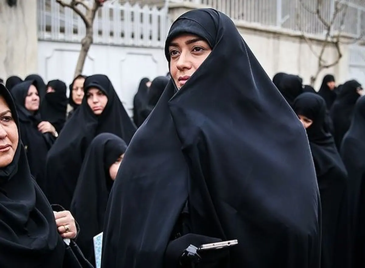 الهام چرخنده: چون چادری شدم ۵ قراردادم لغو شد