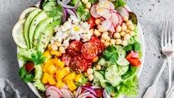 یک بشقاب غذایی سالم تهیه کنید