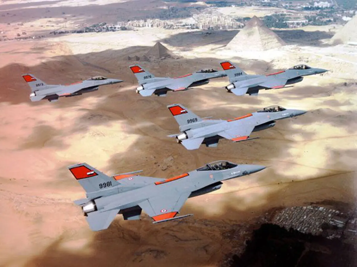 حمله هوایی مصر به مواضع داعش در مرز لیبی