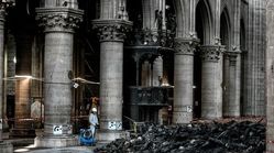کلیسای نتردام چند ماه پس از آتش‌سوزی