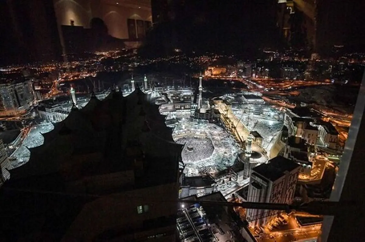 اتاق رو به کعبه شبی ۳۰۰میلیون تومان!