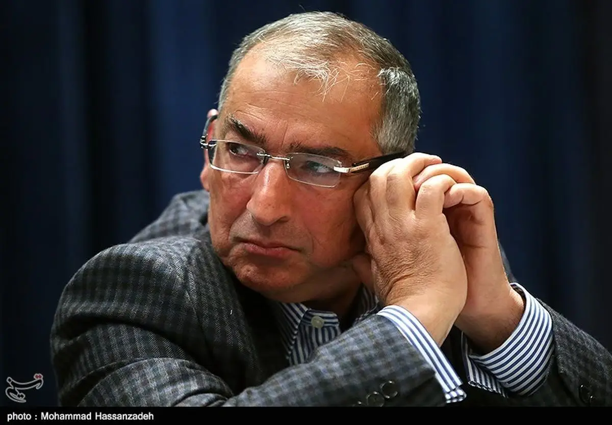 صادق زیبا کلام : شباهت های احمدی نژاد به رضاشاه