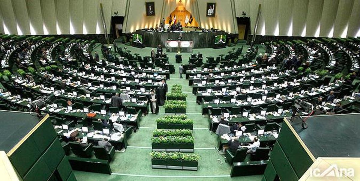 وام یک‌روزه ۱۲۰ میلیارد تومانی یک نماینده برای اقوام