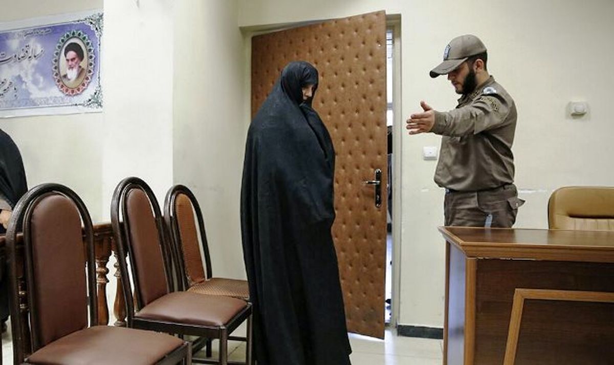 محاکمه دختر وزیر سابق دولت آغاز شد