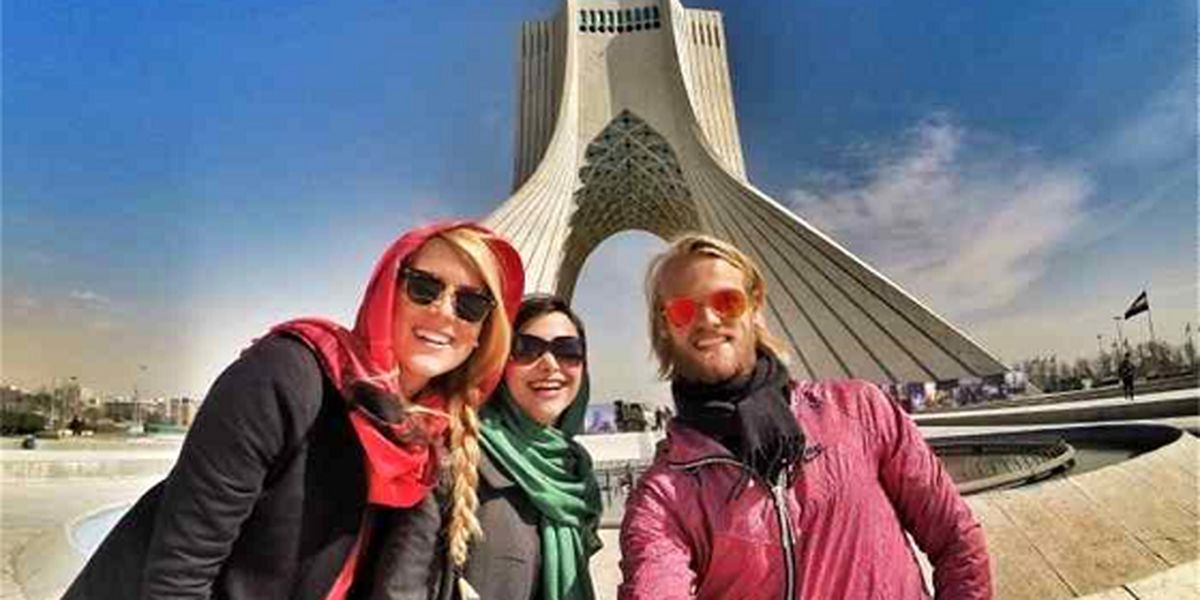 نکاتی که توریستها در سفر به ایران باید رعایت کنند