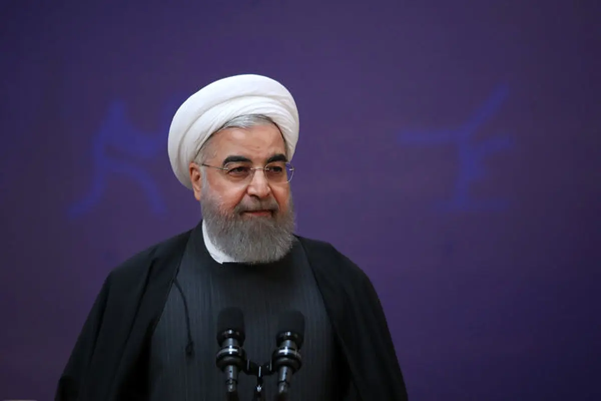 روحانی:استفاده آمریکا از دلاربه عنوان سلاح به تروریسم اقتصادی منجرمی‌شود