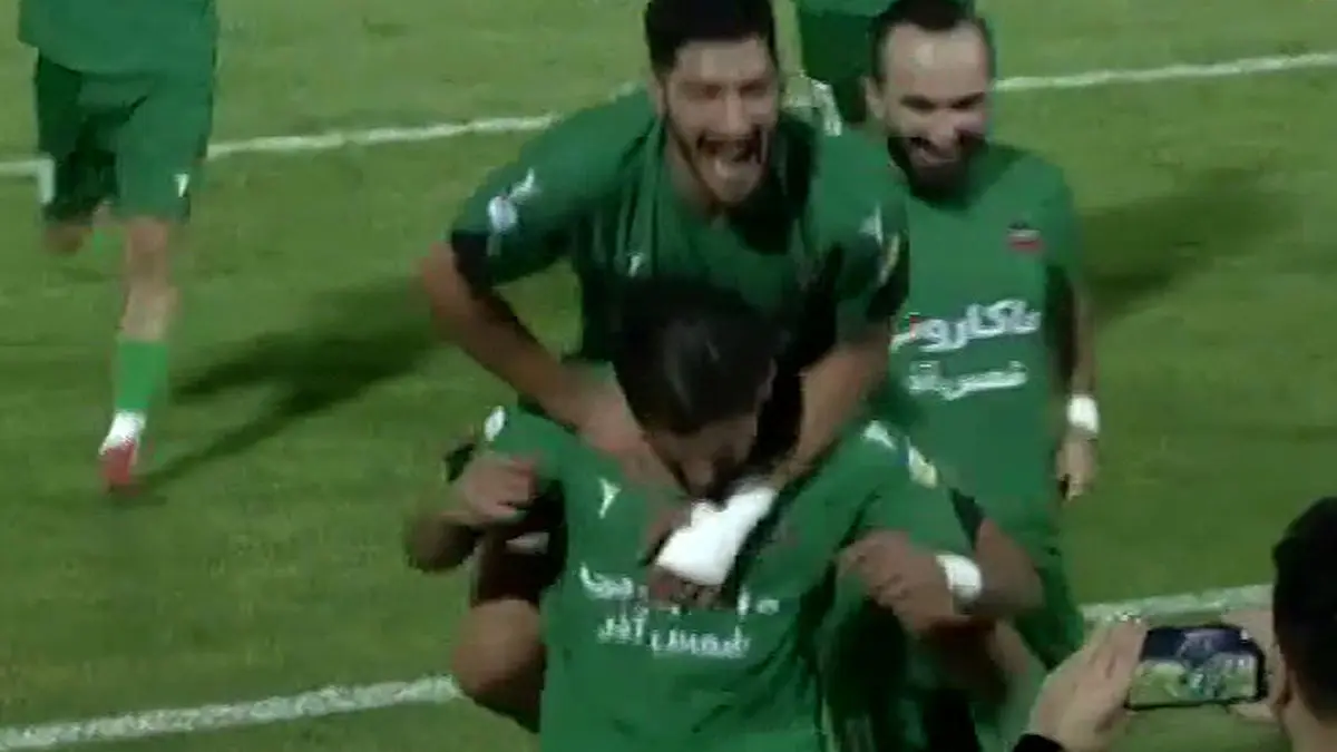 گل سوم شمس آذر به چادرملو با پنالتی و دبل هومن ربیع‌زاده