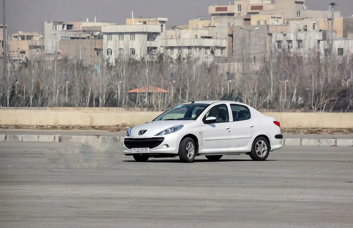 بررسی مشخصات، امکانات و طراحی پژو ۲۰۷ صندوق‌دار