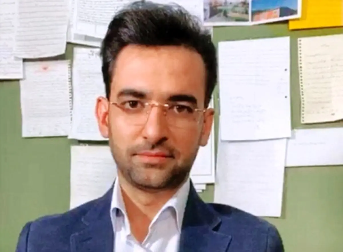 ‌پاسخ آذری‌جهرمی به‌ادعاهای‌ زرآبادی در لایو اینستاگرام