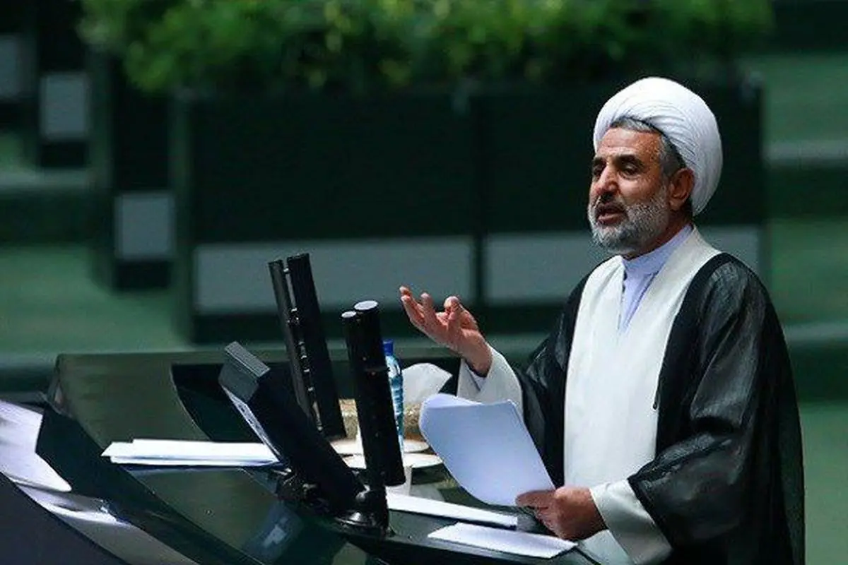 وظیفه من به زیر کشیدن آقای رئیس جمهور است