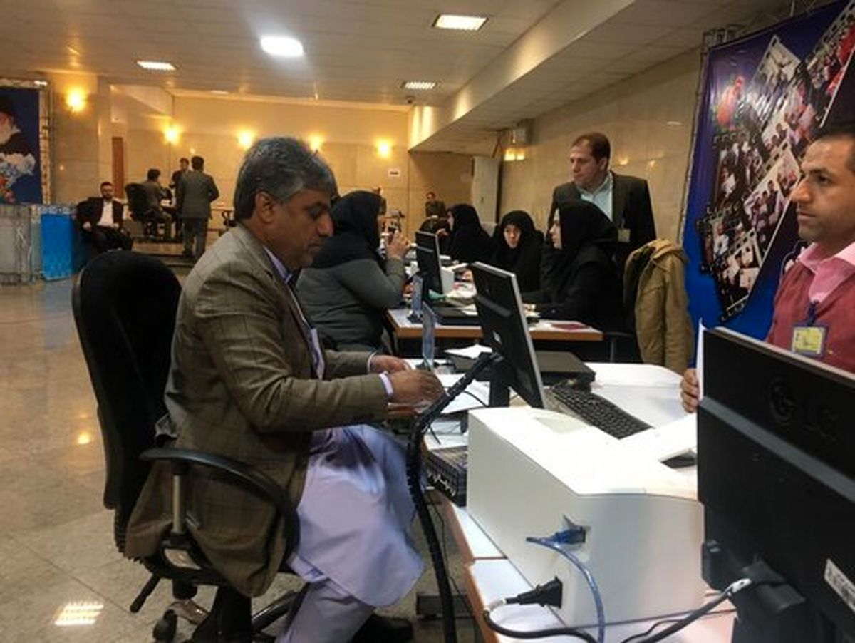 حواشی روز دوم ثبت نام کاندیداهای مجلس