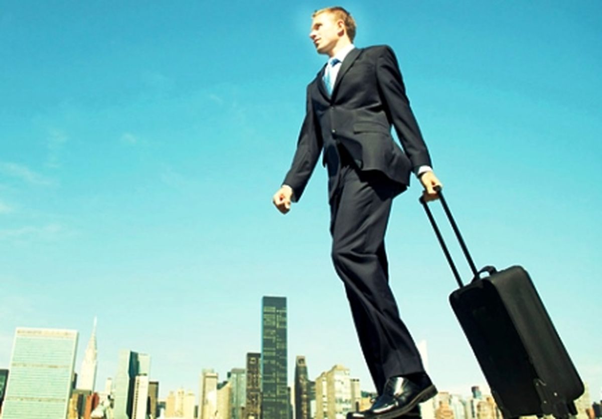 چرا مهاجرت میکنیم و چرا میمانیم؟