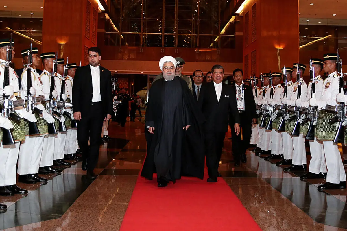 مقامات مالزی اینگونه به استقبال روحانی رفتند