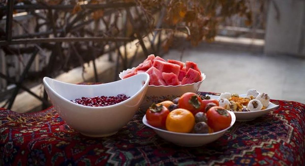 توصیه‌های طب سنتی برای اینکه شب یلدا نترکیم