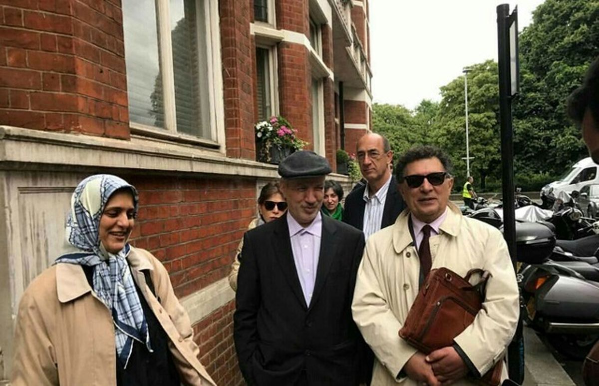 مهاجرانی بازگشت به ایران را تکذیب کرد