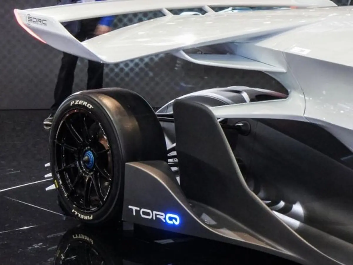 رونمایی از خودروی بدون پنجره Torque