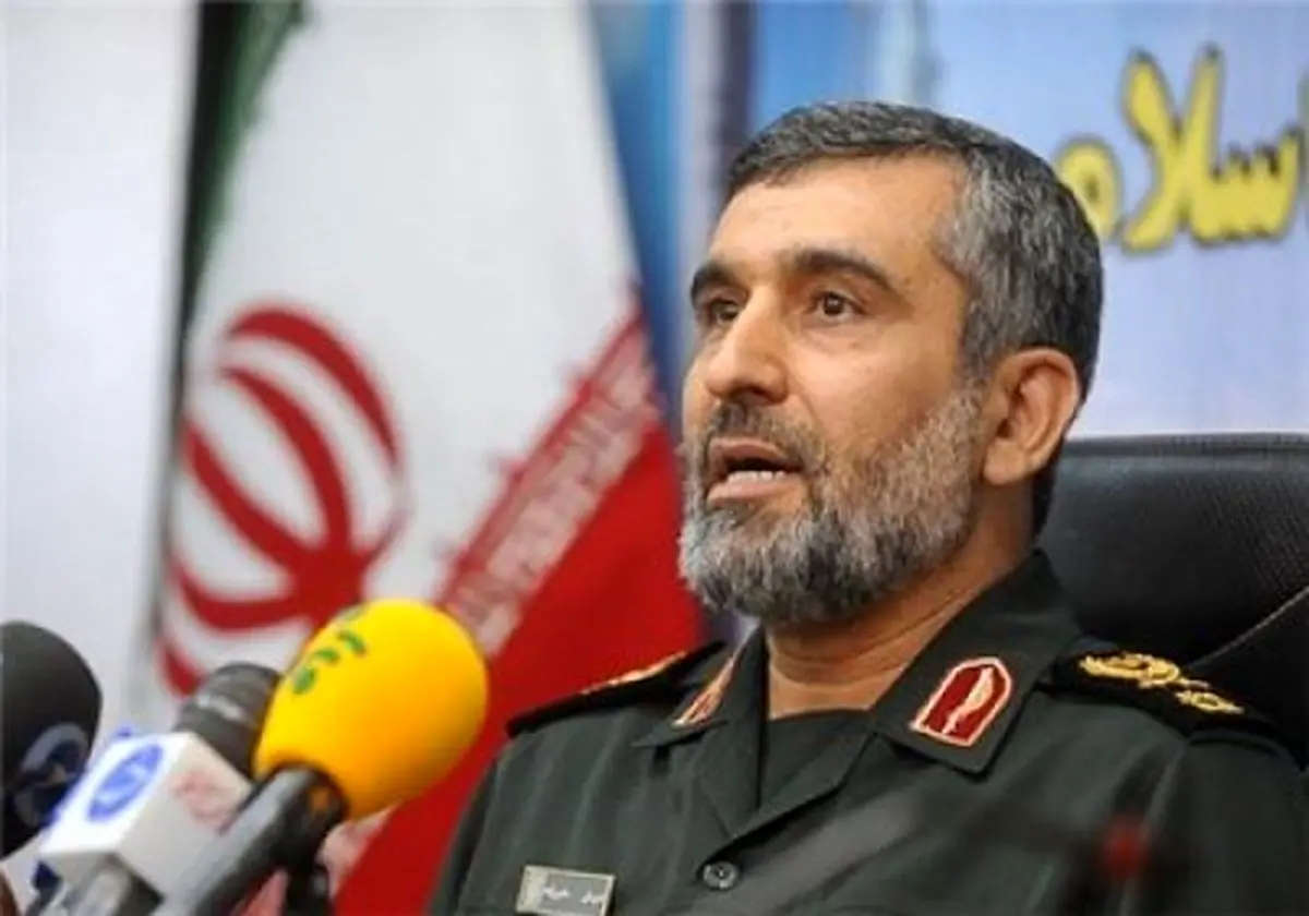 حاجی ‌زاده:ترامپ قبل از تهدید ایران باید تعداد زیادی تابوت سفارش دهد
