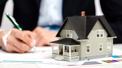 عقب نشینی مسکن در مقابل خیزش طلا و دلار