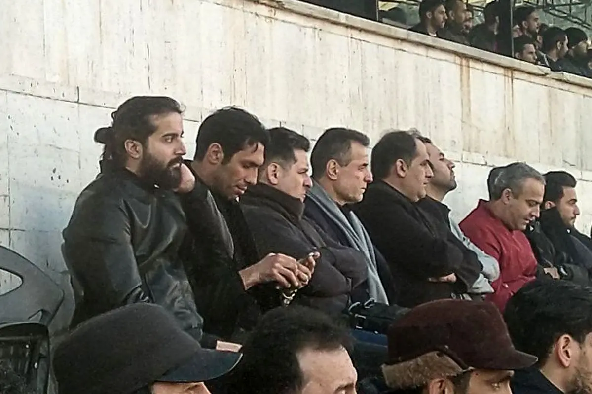 خواننده «هوروش بند» تماشاگر بازی پرسپولیس و تراکتور/عکس