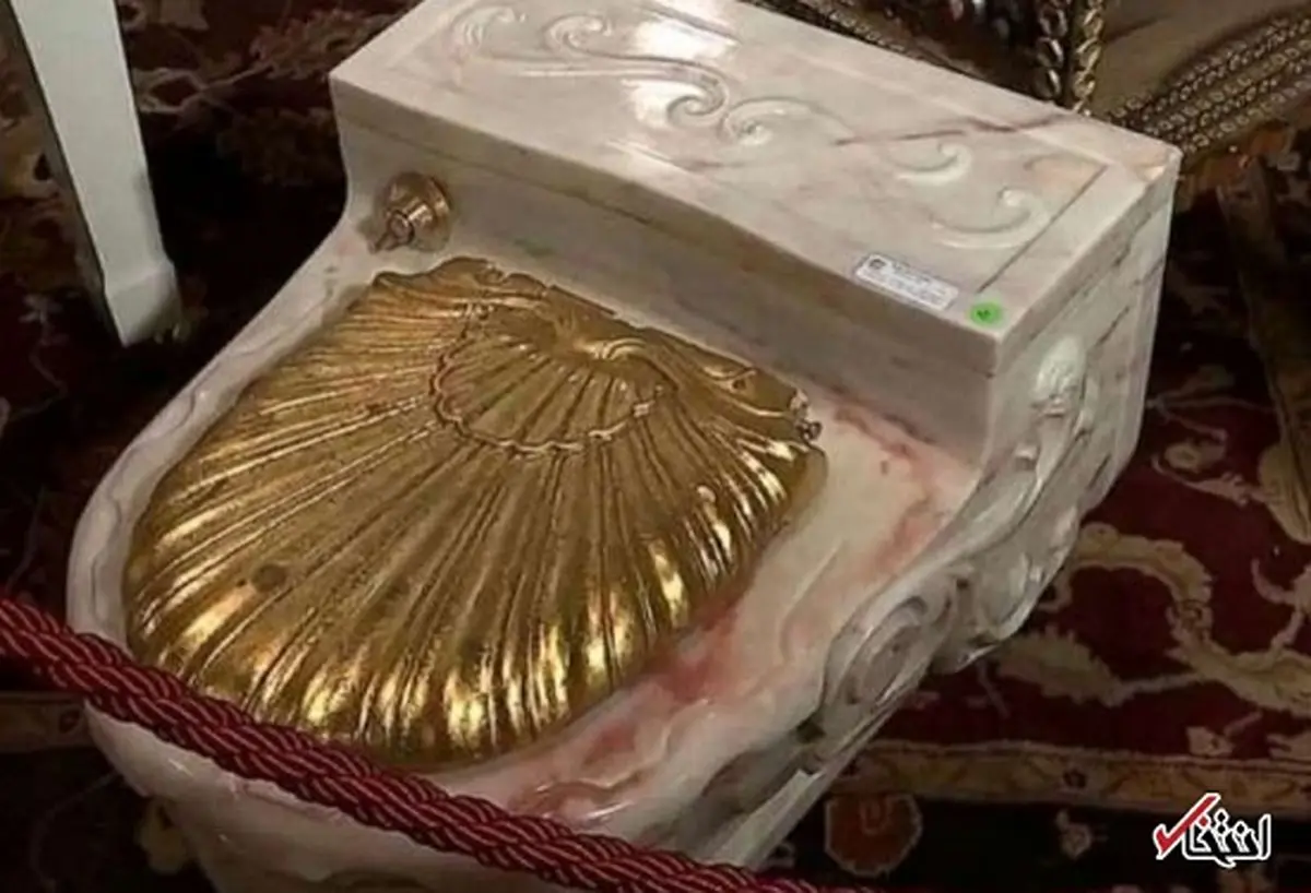 فروش توالتِ با روکش طلایِ «فرانک سیناترا»!