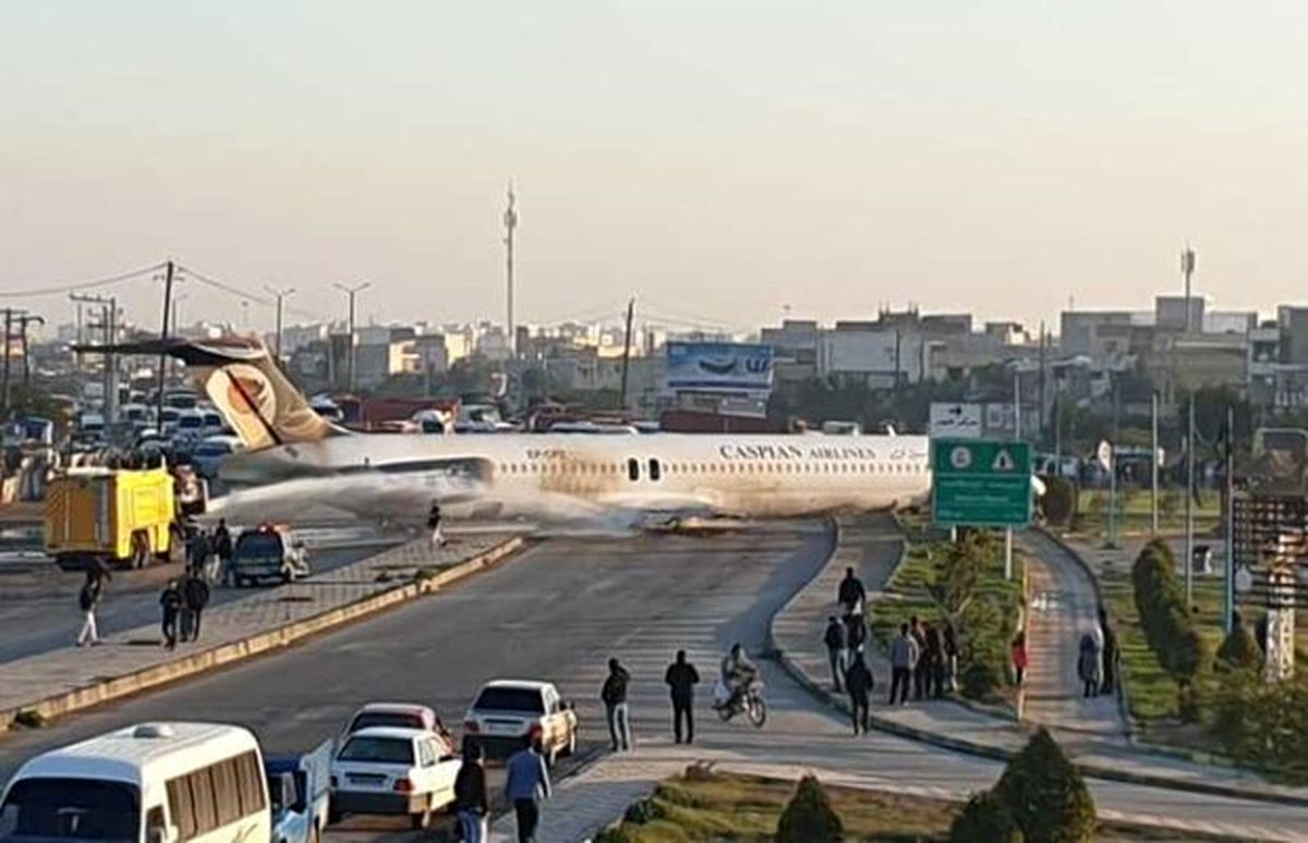 خروج هواپیما از باند فرودگاه از زاویه‌ای دیگر