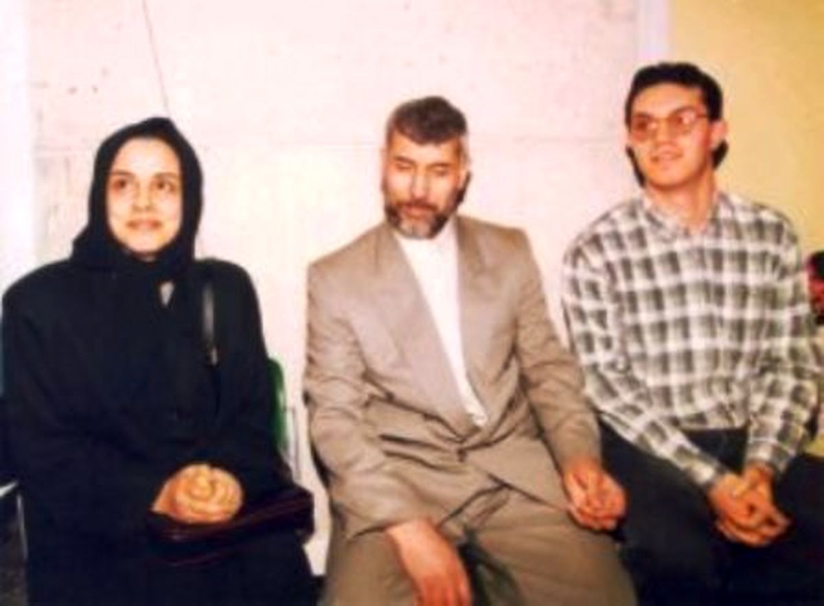 آنکه میگوید دوستت دارم