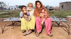 پیرترین پدر دنیا در ۱۰۴ سالگی در هند درگذشت