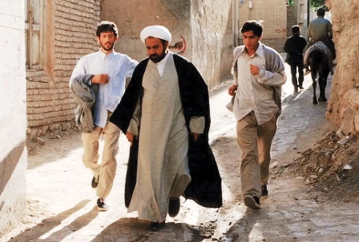 نجات مارمولک ‌با ‌کمک ‌کرونا