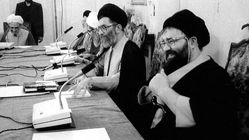 عکسی از همنشینی سیداحمد خمینی با آیت‌الله خامنه‌ای ؛۳۰ سال پیش
