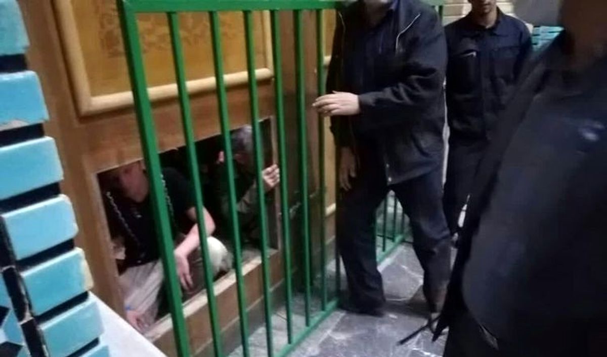 واکنش حوزه علمیه به شکستن درب حرم حضرت معصومه