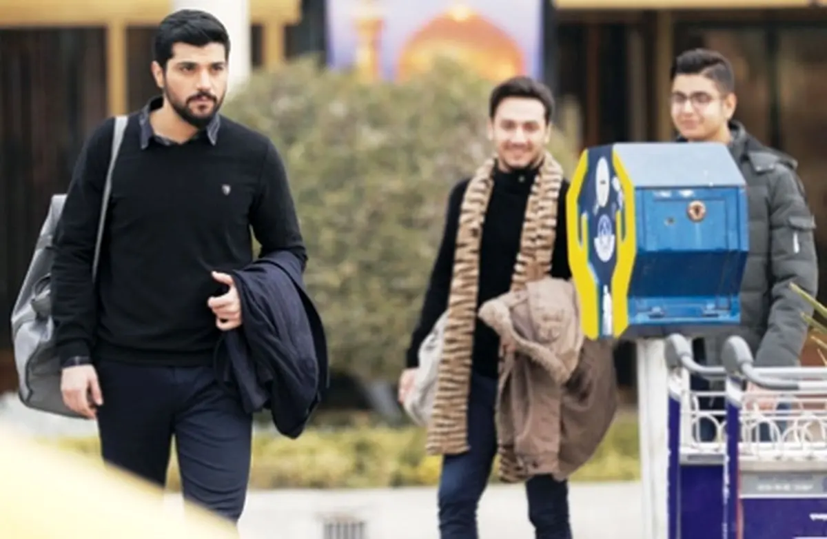 هم قیصر سیاسی است هم خروج
