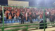 تشویق بانوان پرسپولیسی در بازی مقابل فجر