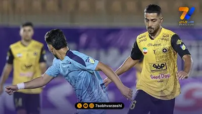 رسمی؛ کسری طاهری به سپاهان پیوست