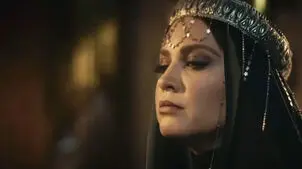 عکس| سفر به گذشته؛ «سوزانا آلوز، صوفیا» سریال رویای نیمه شب در اتاق گریم سریال بیگانگان