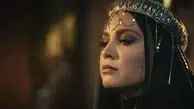 عکس| سفر به گذشته؛ «سوزانا آلوز، صوفیا» سریال رویای نیمه شب در اتاق گریم سریال بیگانگان