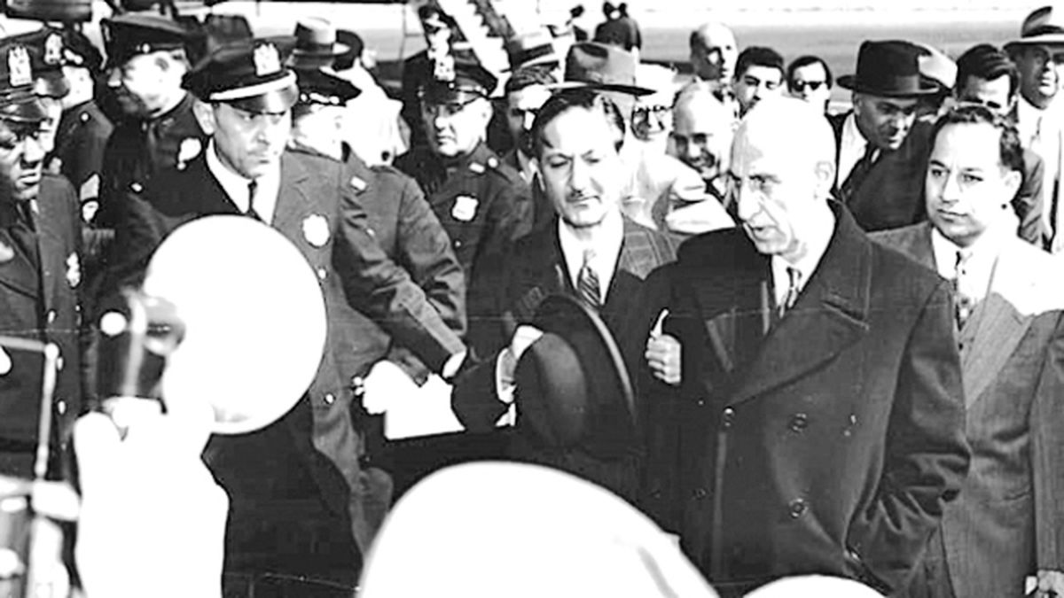 یادداشت آرش خوشخو درباره محمد مصدق