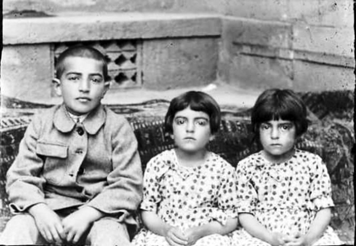 قاب تاریخ: از نماز عید فطر سال‌۳۷ ‌تا سبکتکین سالور