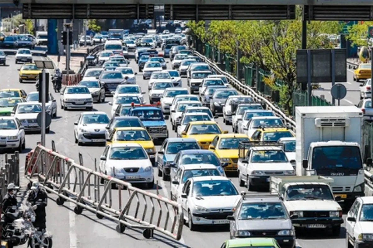 ترافیک سنگین، امروز خیابان‌های تهران را قفل کرد