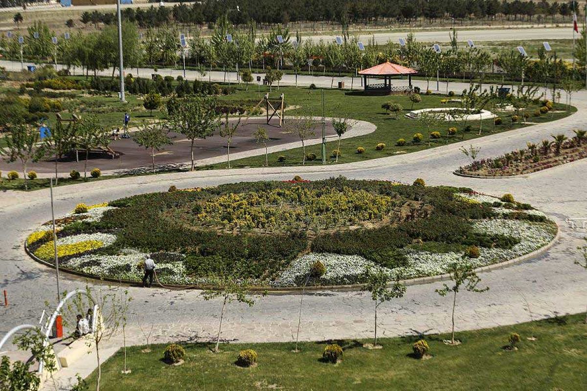 ببینید | آتشسوزی در بوستان ولایت تهران