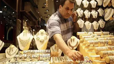 پیش‌بینی قیمت طلا فردا شنبه ۱۸ مهر ۱۴۰۵؛ طلای ۱۸ عیار گران می‌شود؟