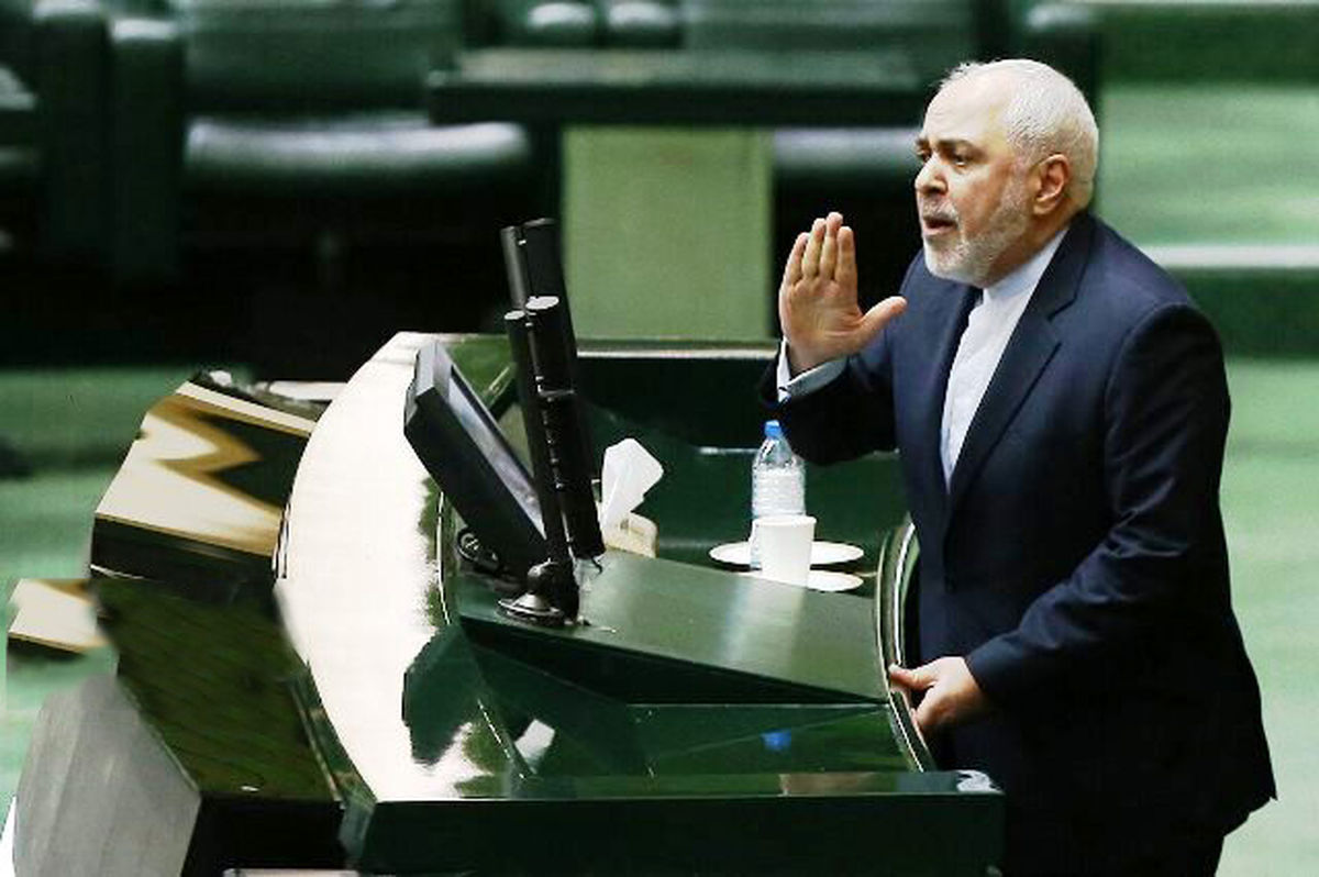 انتقاد روزنامههای اصولگرا از پرخاشگری علیه ظریف
