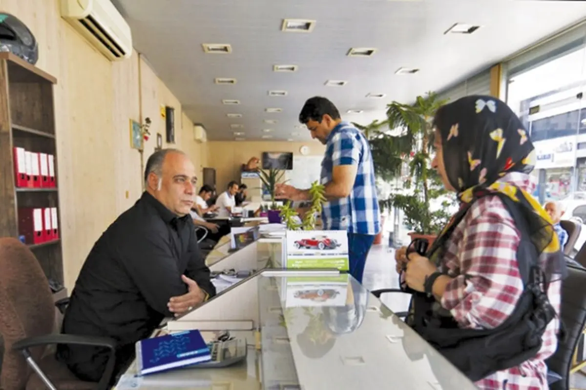 چوب دولت بالای سر بازار اجاره