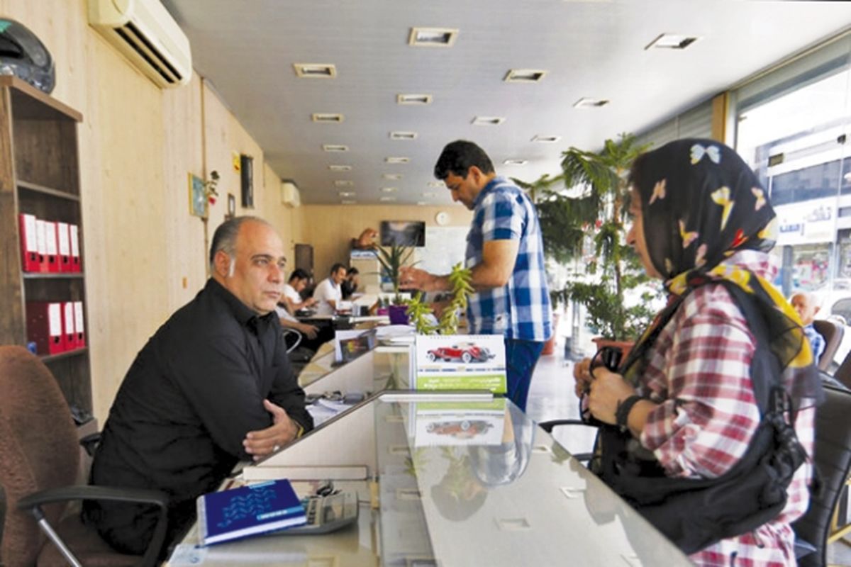 چوب دولت بالای سر بازار اجاره