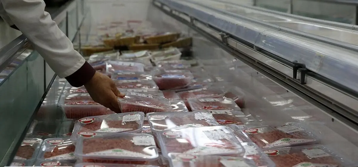 نرخ انواع گوشت قرمز در میادین میوه و تره‌بار