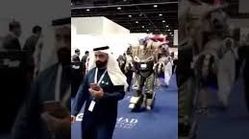 تماشا کنید | اسکورت پادشاه بحرین توسط ربات بادیگارد