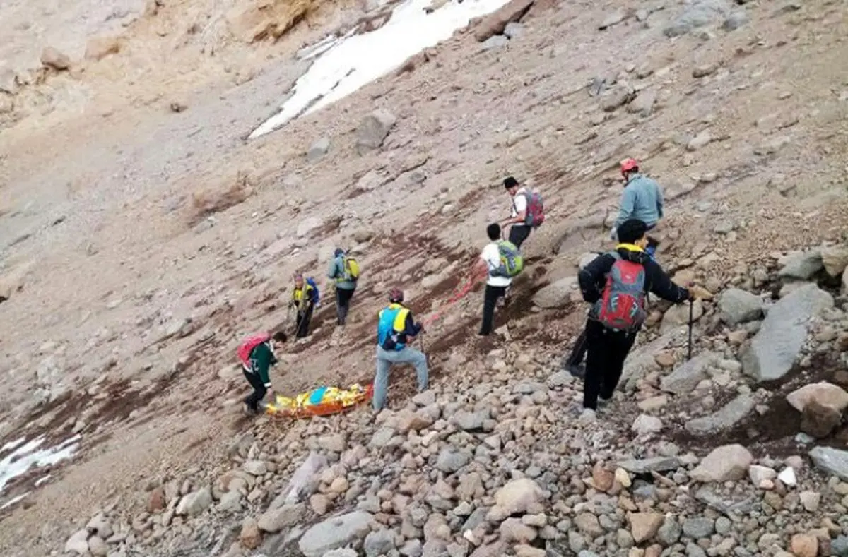 نجات کوهنورد ۳۰ساله در ارتفاعات شمال تهران