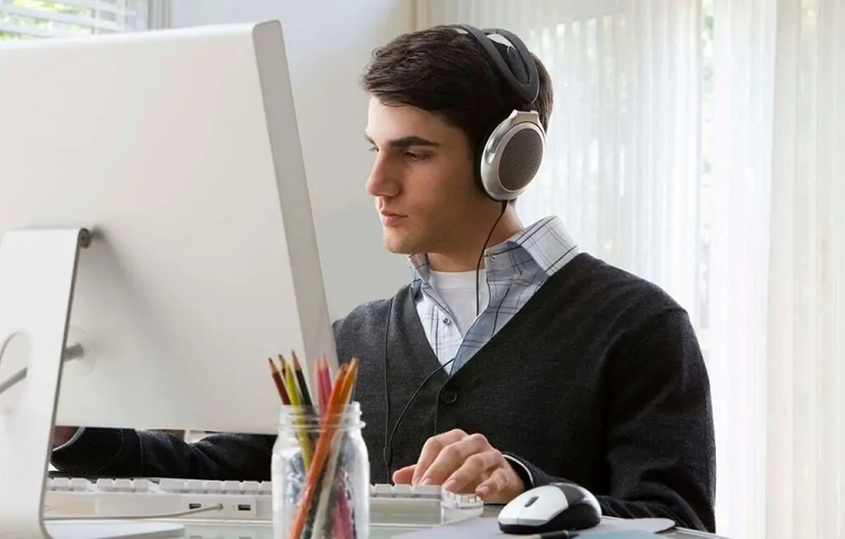 تمیز کردن وسایل الکترونیکی؛ از هدفون تا صفحه کلید