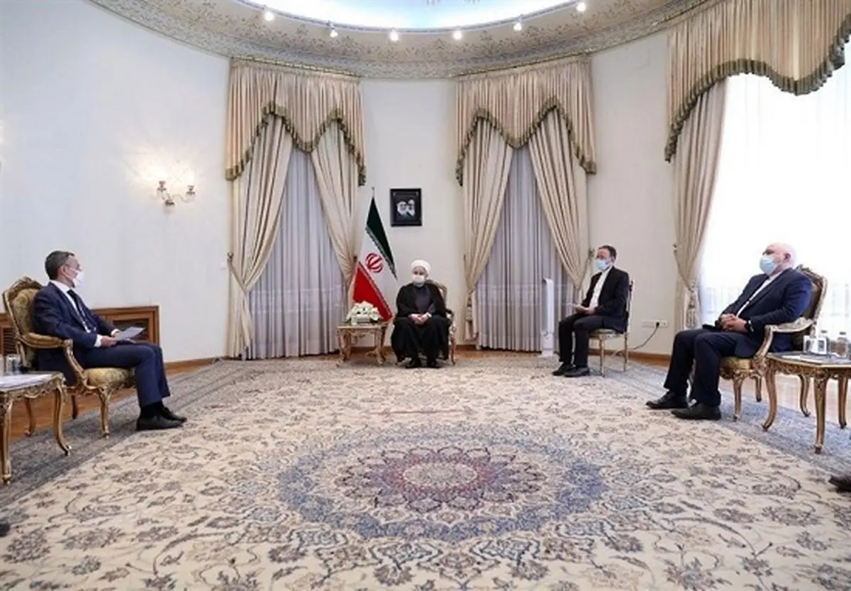 حضور معنی‌دار ظریف در دیدار روحانی با مقام سوئیسی
