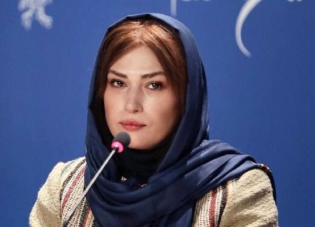 طبیعتگردی خانم لادن مستوفی با یک تیپ و استایل متفاوت + عکس