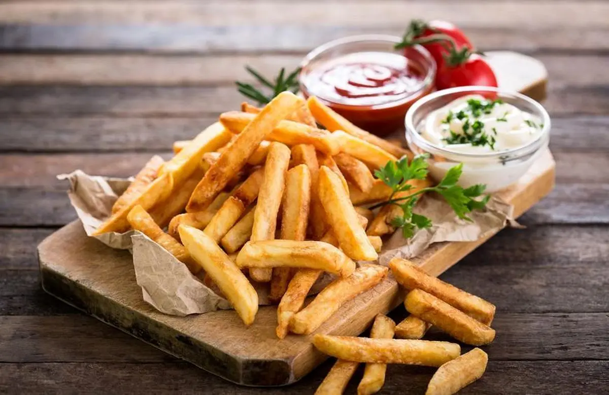 ۱۳ خوراکی موثر در ایجاد چربی شکمی